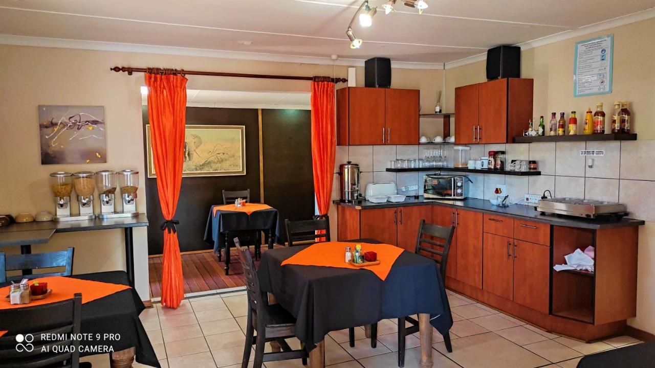 Premiere Guesthouse Bloemfontein Extérieur photo
