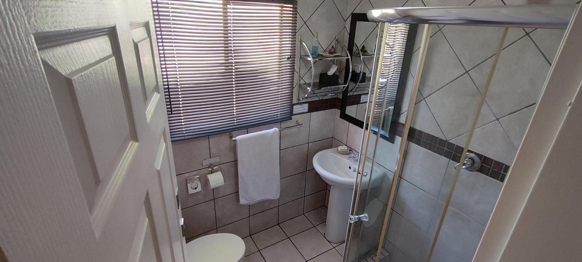 Premiere Guesthouse Bloemfontein Extérieur photo