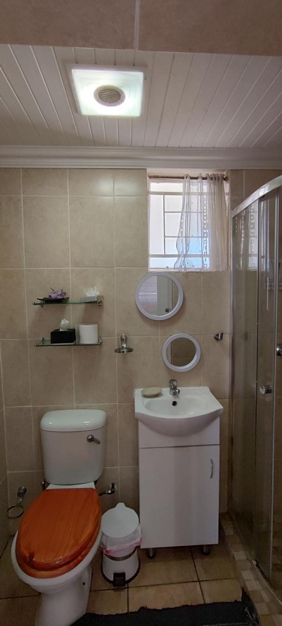 Premiere Guesthouse Bloemfontein Extérieur photo