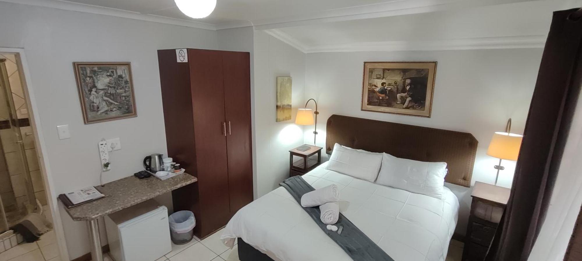 Premiere Guesthouse Bloemfontein Extérieur photo