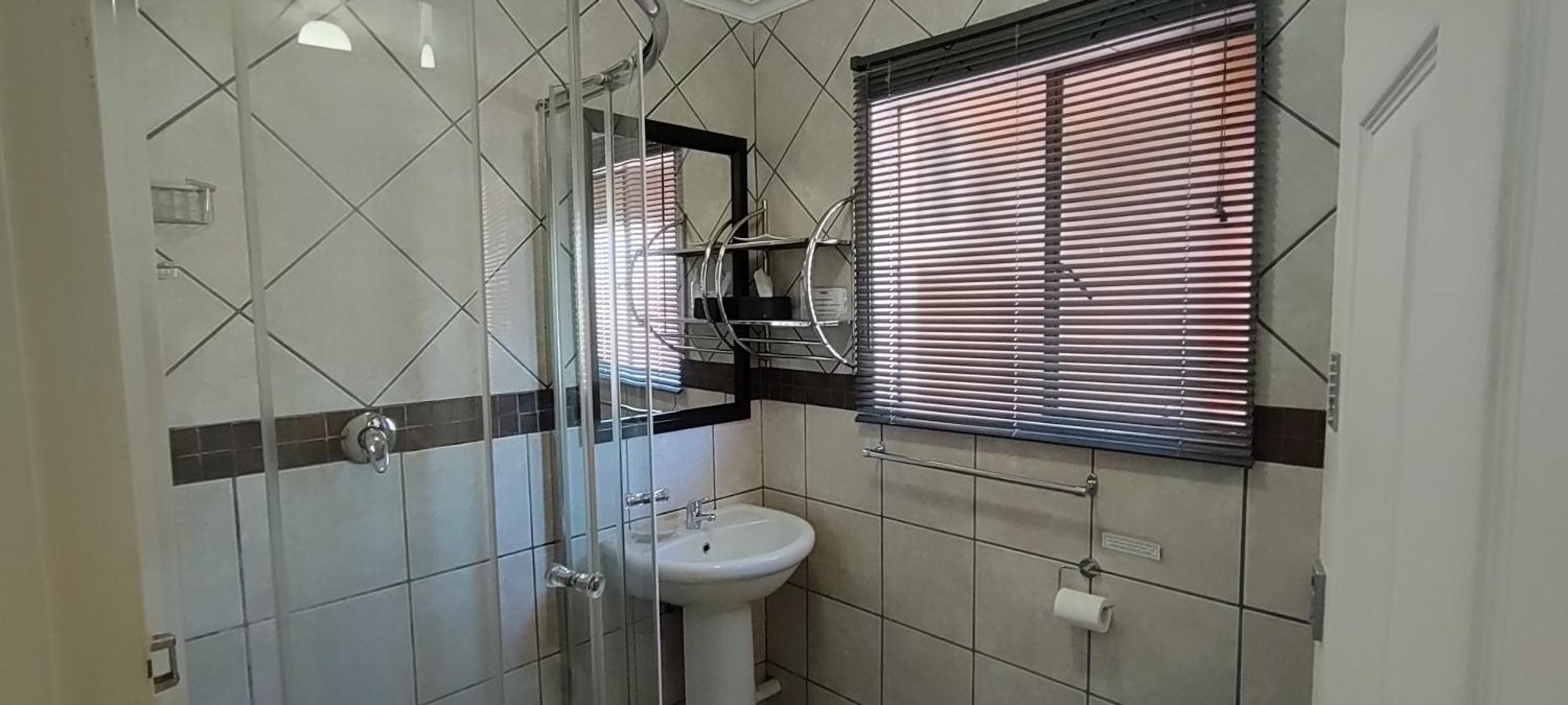 Premiere Guesthouse Bloemfontein Extérieur photo